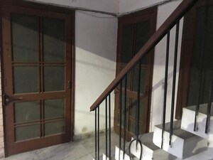  2 BHK Independent House at Sector 17 – for Rent