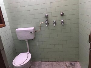 Bathroom in 2 BHK Independent House at Sector 17 – for Rent