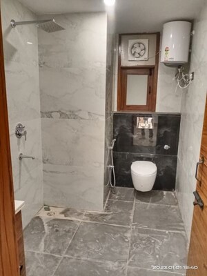 Bathroom in 2 BHK Independent House at Saket – for Rent