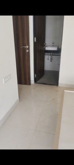 Furnished Amenities in 1.5 BHK Apartment at Sheth Avante, Kanjurmarg West – for Rent