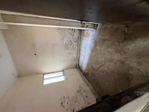 Bathroom in 2.5 BHK Apartment at Amrapali Ivory Heights, Amrapali Dream Valley – for Sale