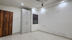 Room in 1 BHK Independent House at Saket – for Rent