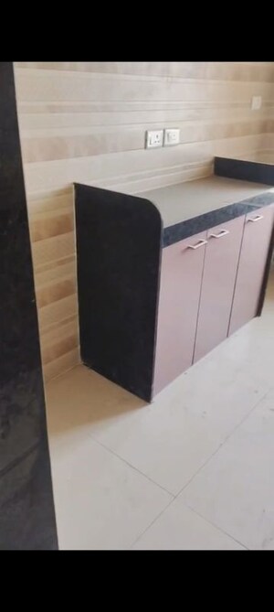 Team Area in 1.5 BHK Apartment at Sheth Avante, Kanjurmarg West – for Rent