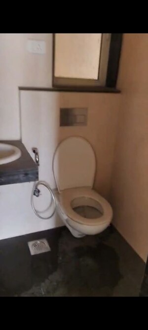 Bathroom in 1.5 BHK Apartment at Sheth Avante, Kanjurmarg West – for Rent