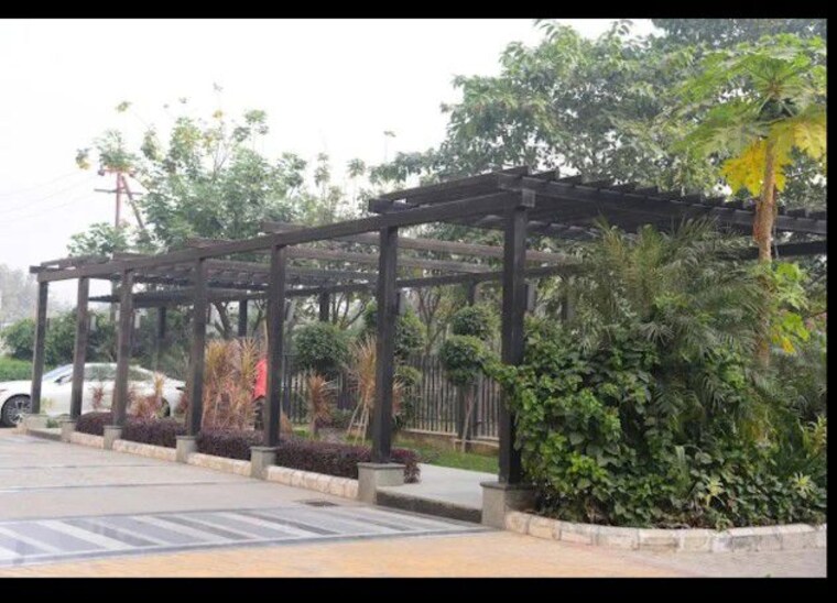 Garden, tulsiani-luvnest 3 Bedroom 1560 Sq.Ft. Apartment In Vrindavan Yojna Lucknow 10332093