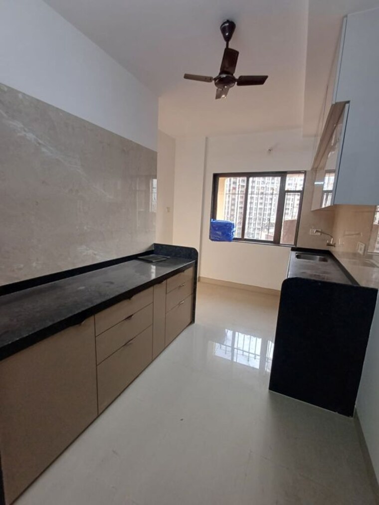 Kitchen, manpada 2 Bedroom 700 Sq.Ft. Apartment In Manpada Thane 10332119