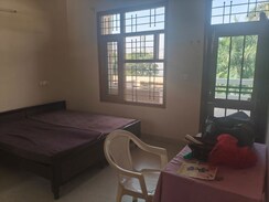 1 BHK Builder Floor For Rent in Sector 70
