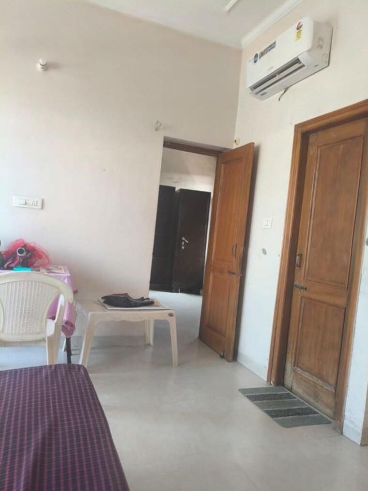 Living Room, sector 70 1 Bedroom 1000 Sq.Ft. Builder Floor In Sector 70 Mohali 10332120