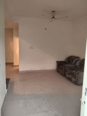 Room in 4 BHK Independent House at Hoshangabad – for Sale