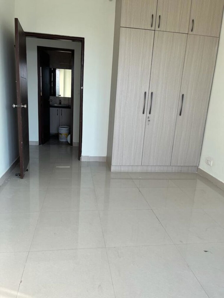 Room, mahagun-mirabella 2.5 Bedroom 1380 Sq.Ft. Apartment In Sector 79 Noida 10332065