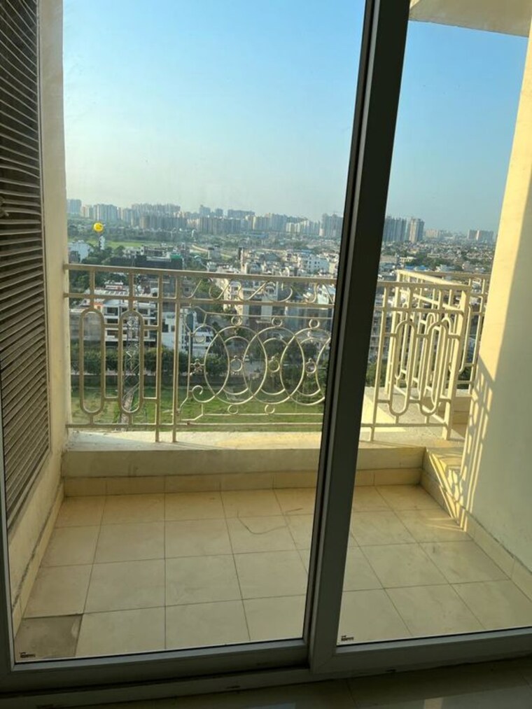 Balcony, mahagun-mirabella 2.5 Bedroom 1380 Sq.Ft. Apartment In Sector 79 Noida 10332065