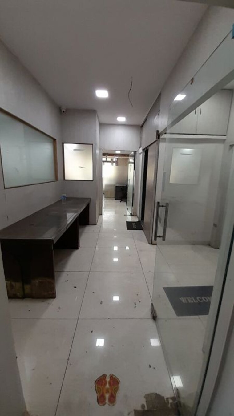 Room, millenium business park Commercial Office Space 1500 Sq.Ft. In Millenium Business Park Navi Mumbai 10332138