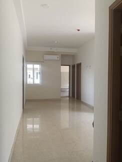 3.5 BHK + Pooja Room,Servant Room,Study Room,Extra Room Apartment For Rent in The Center Court Prime