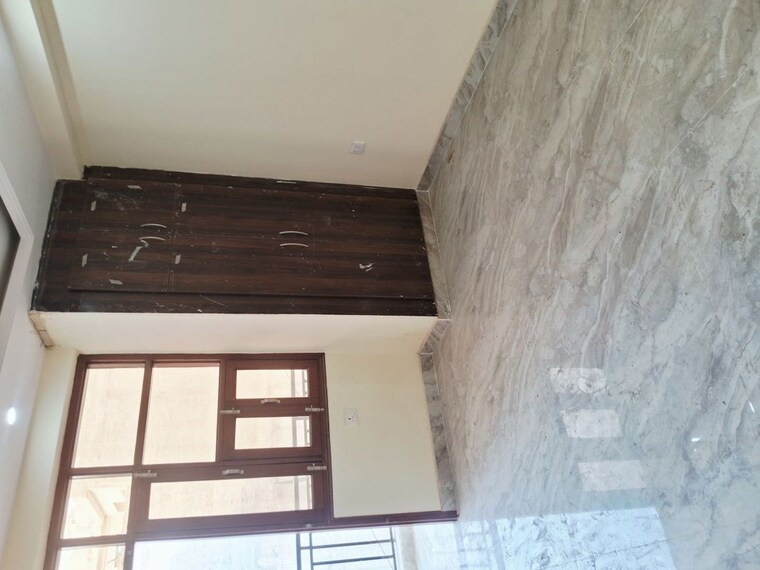 Room, baraula 2 Bedroom 82 Sq.Yd. Builder Floor In Baraula Noida 10332158