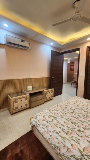 Bedroom in 6+ BHK Builder Floor at Sector 47 – for Sale