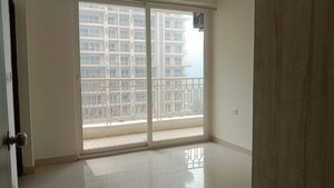 Room in 3 BHK Apartment at Mahagun Mirabella, Sector 79 – for Rent