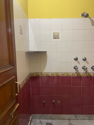 Bathroom in 3 BHK Builder Floor at Sector 38 – for Rent