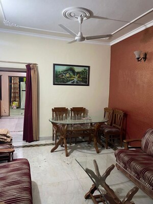 3 BHK Builder Floor For Rent in Sector 38