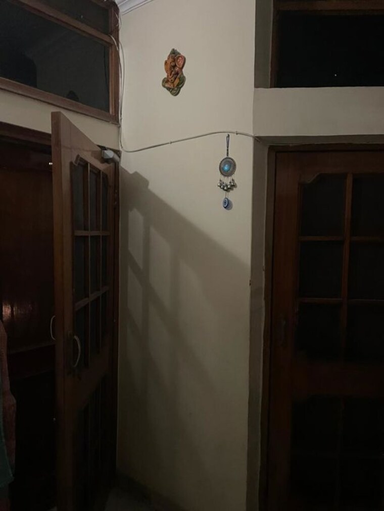 Balcony, sector 38 3 Bedroom 2000 Sq.Ft. Builder Floor In Sector 38 Chandigarh 10332230