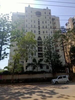 3.5 BHK Apartment – Exterior View View at Samiah Melrose Square, Vrindavan Yojna - for Sale