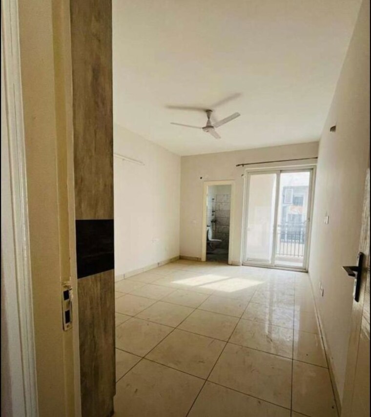 Room, sbp-gateway-of-dreams 3 Bedroom 1500 Sq.Ft. Apartment In Dhakoli Zirakpur 10332245