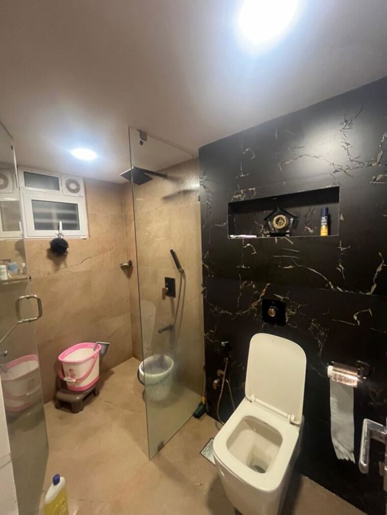 Bathroom, runwal-centre 2 Bedroom 923 Sq.Ft. Apartment In Deonar Mumbai 10332262