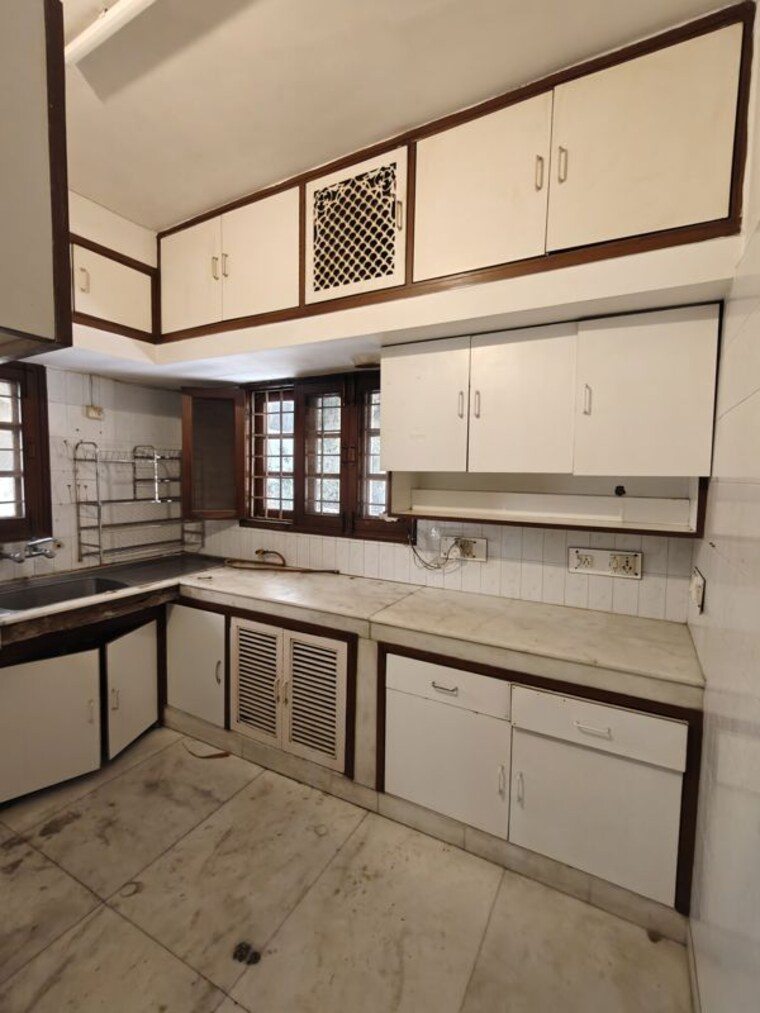 Kitchen, vasant kunj 3 Bedroom 1700 Sq.Ft. Apartment In Vasant Kunj Delhi 10332305
