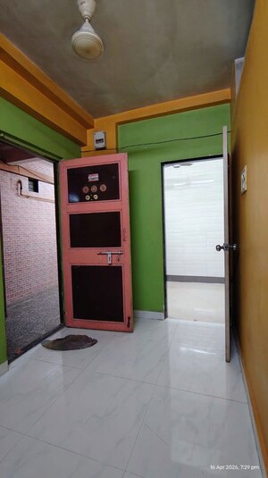 1 RK Builder Floor For Rent in Chatrapati Shivaji Raje Complex, Kandivali West