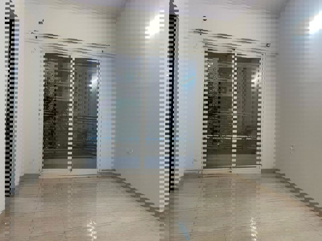 3 BHK 1690 Sq.Ft. Apartment in Gaur Sportswood