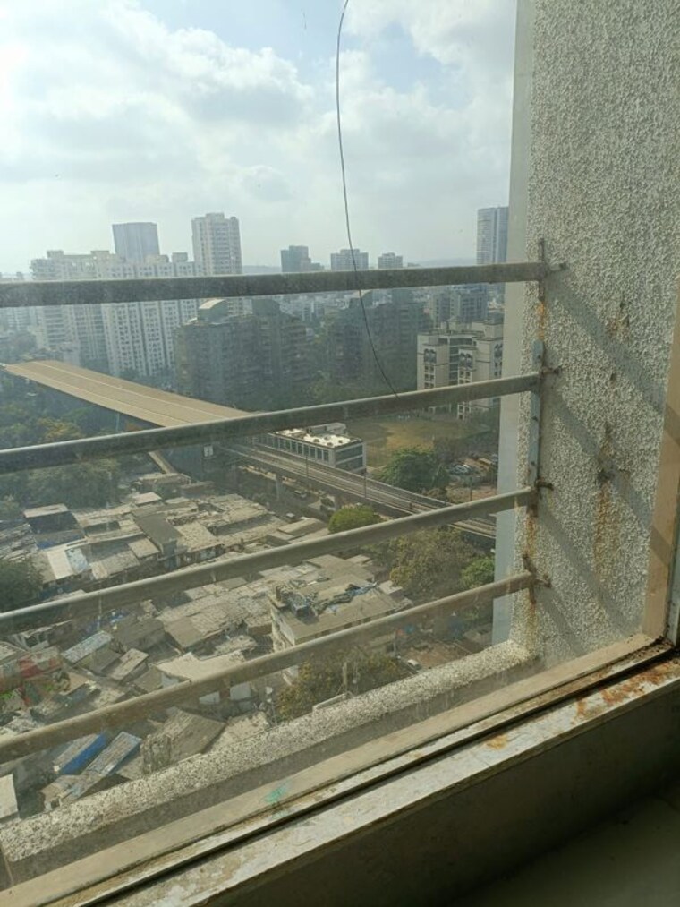 Balcony, range-heights Commercial Office Space 500 Sq.Ft. In Jogeshwari West Mumbai 10332330