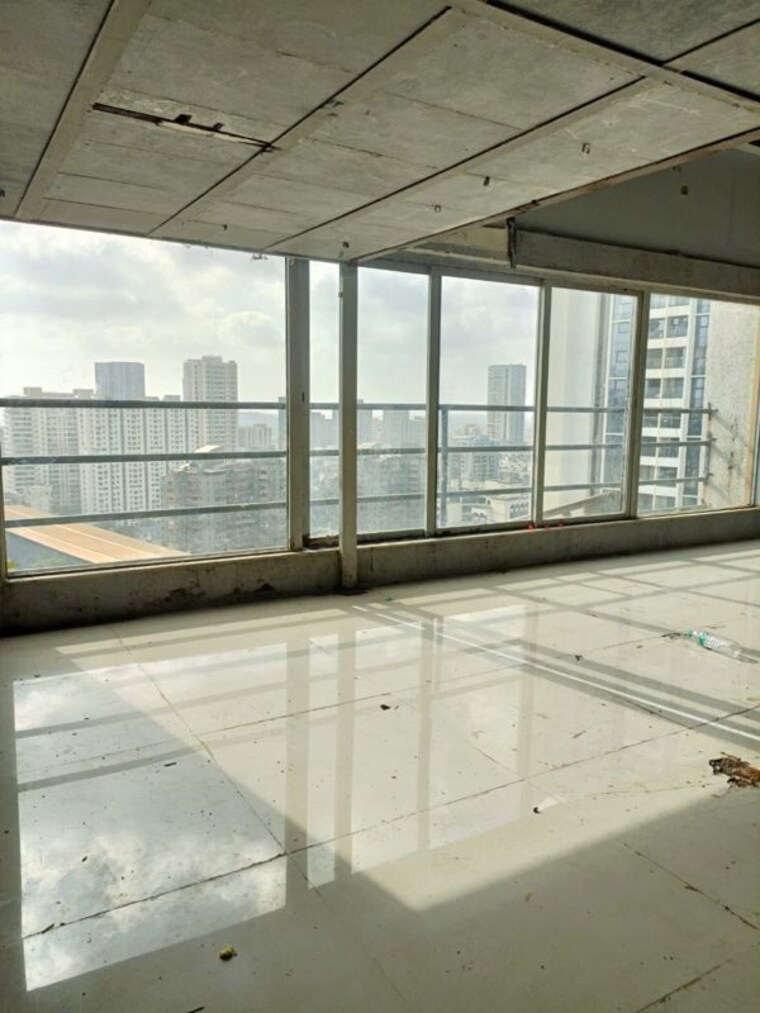Room, range-heights Commercial Office Space 500 Sq.Ft. In Jogeshwari West Mumbai 10332330