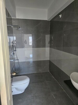 Bathroom in 2 BHK Apartment at Sheth Auris Bliss, Malad West – for Sale