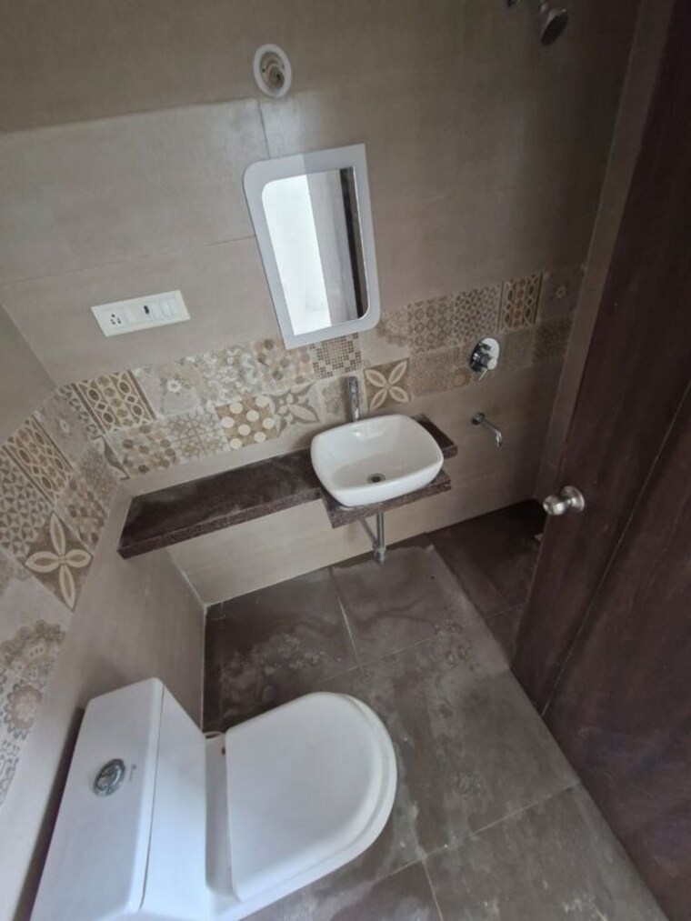 Bathroom, acme-avenue 2 Bedroom 650 Sq.Ft. Apartment In Kandivali West Mumbai 10332360