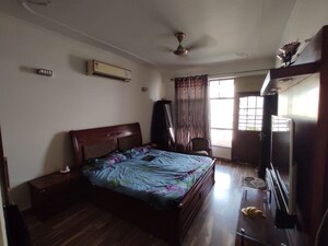Bedroom in 3 BHK Builder Floor at Sector 50 – for Sale