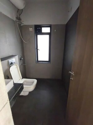 Room in 2 BHK Apartment at Rustomjee Meridian, Kandivali West – for Rent