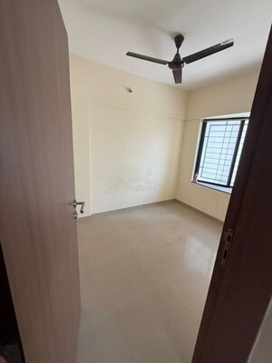 Room in 2 BHK Builder Floor at Rainbow Revell Orchid, Lohgaon – for Rent