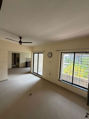Room in 2 BHK Builder Floor at Rainbow Revell Orchid, Lohgaon – for Rent