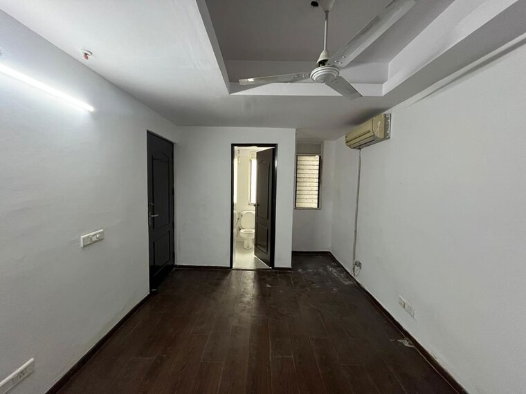Room, omaxe-royal-residency-faridabad 3 Bedroom 1925 Sq.Ft. Apartment In Sector 79 Faridabad 10332419