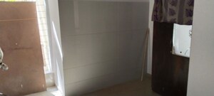 Room in 3 BHK Apartment at Evershine Nagar – for Rent