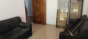 Furnished Amenities in 3 BHK Apartment at Evershine Nagar – for Rent