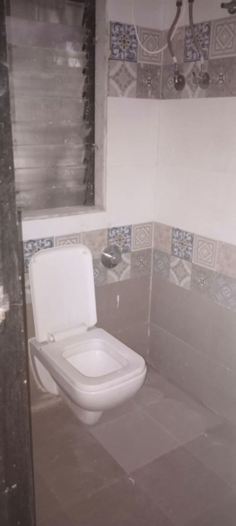 Bathroom, evershine nagar 3 Bedroom 1500 Sq.Ft. Apartment In Evershine Nagar Mumbai 10332424