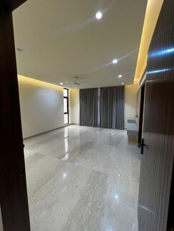 4 BHK + Pooja Room,Servant Room,Study Room,Extra Room,Basement,Store Room Villa For Rent in SS Hibiscus