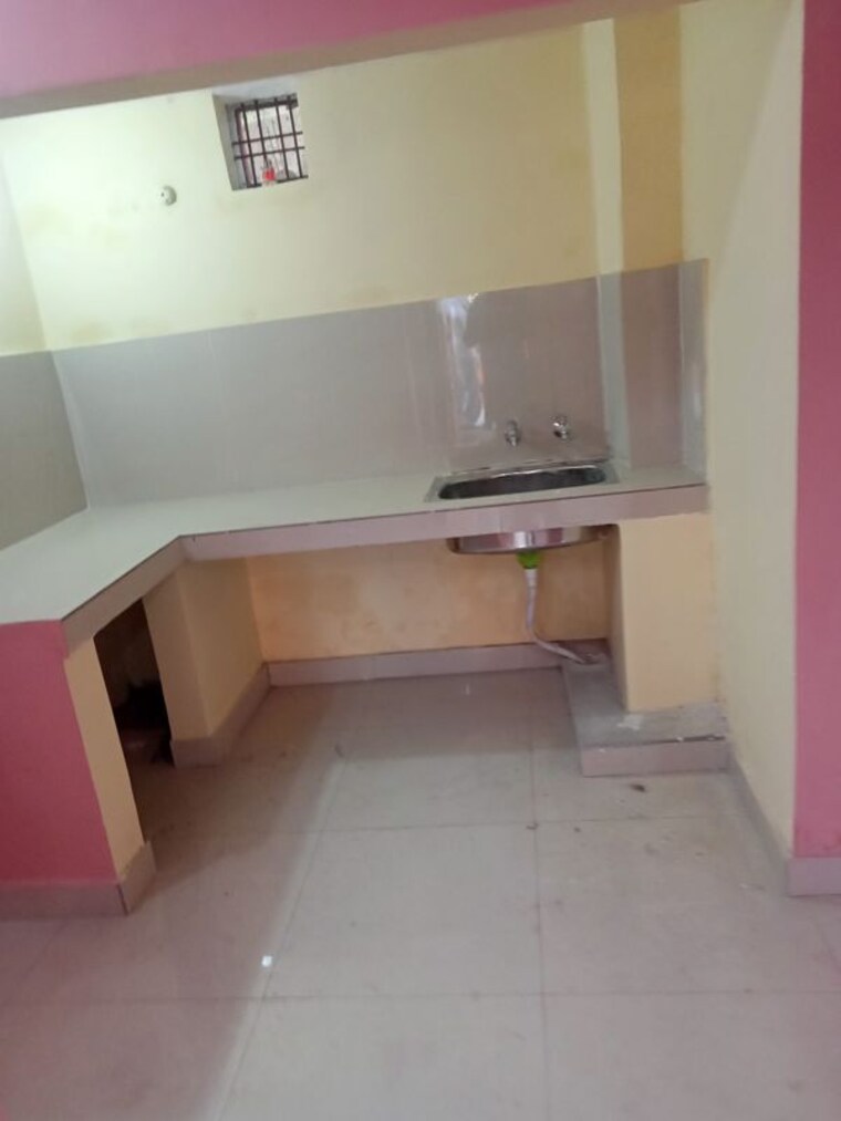 Kitchen, aliganj 1 Bedroom 550 Sq.Ft. Independent House In Aliganj Lucknow 10332459