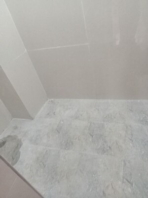 Room in 1 BHK Independent House at Aliganj – for Rent