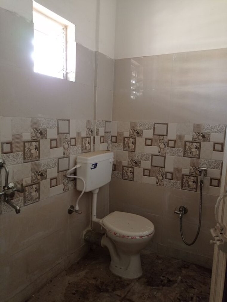 Bathroom, nayabad 1 Bedroom 460 Sq.Ft. Builder Floor In Nayabad Kolkata 10332443