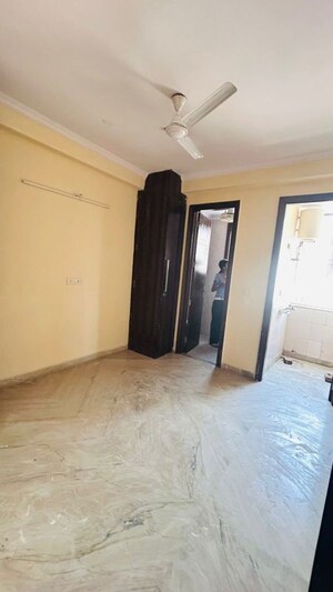 Room in 2 BHK Builder Floor at Malviya Nagar – for Rent
