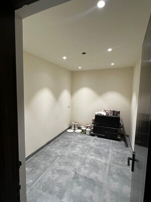 Bedroom in 4 BHK Apartment at Tata Primanti-Tower Residences, Sector 72 – for Rent