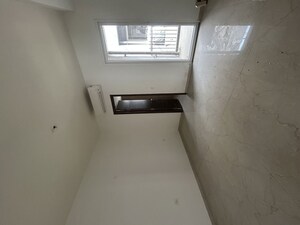 Furnished Amenities in 3.5 BHK Builder Floor at Smart World Orchard, Sector 61 – for Rent