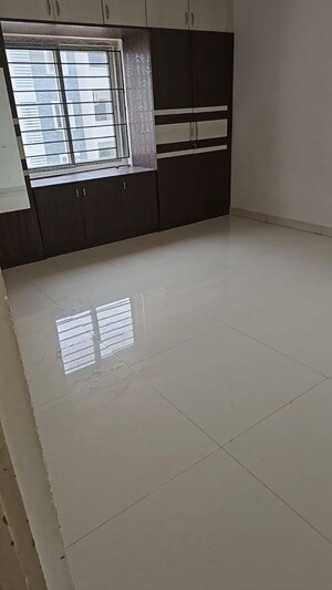 Room in 2 BHK Apartment at Anuhar 99 parc, Manikonda – for Rent