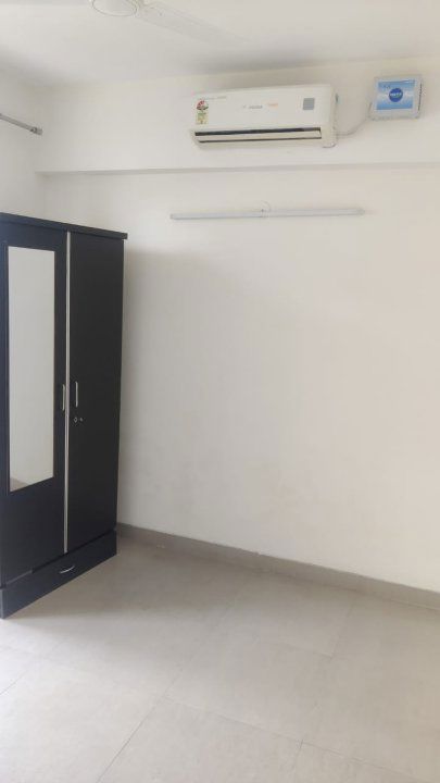 3 BHK + Servant Room 1395 Sq.Ft. Apartment in Emaar Emerald Estate